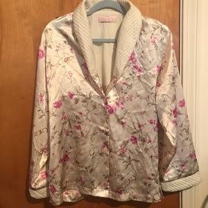 Oscar dela Renta Satin pajama set